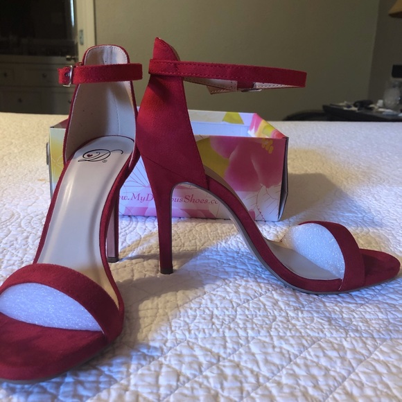 BRAND NEW, NEVER WORN PUMPS👠👠 - Picture 6 of 8